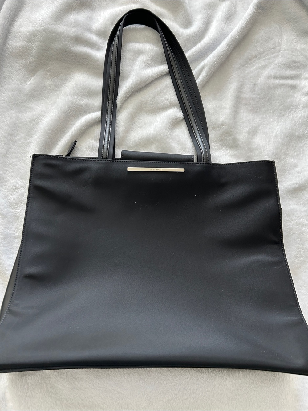 Black tote bag